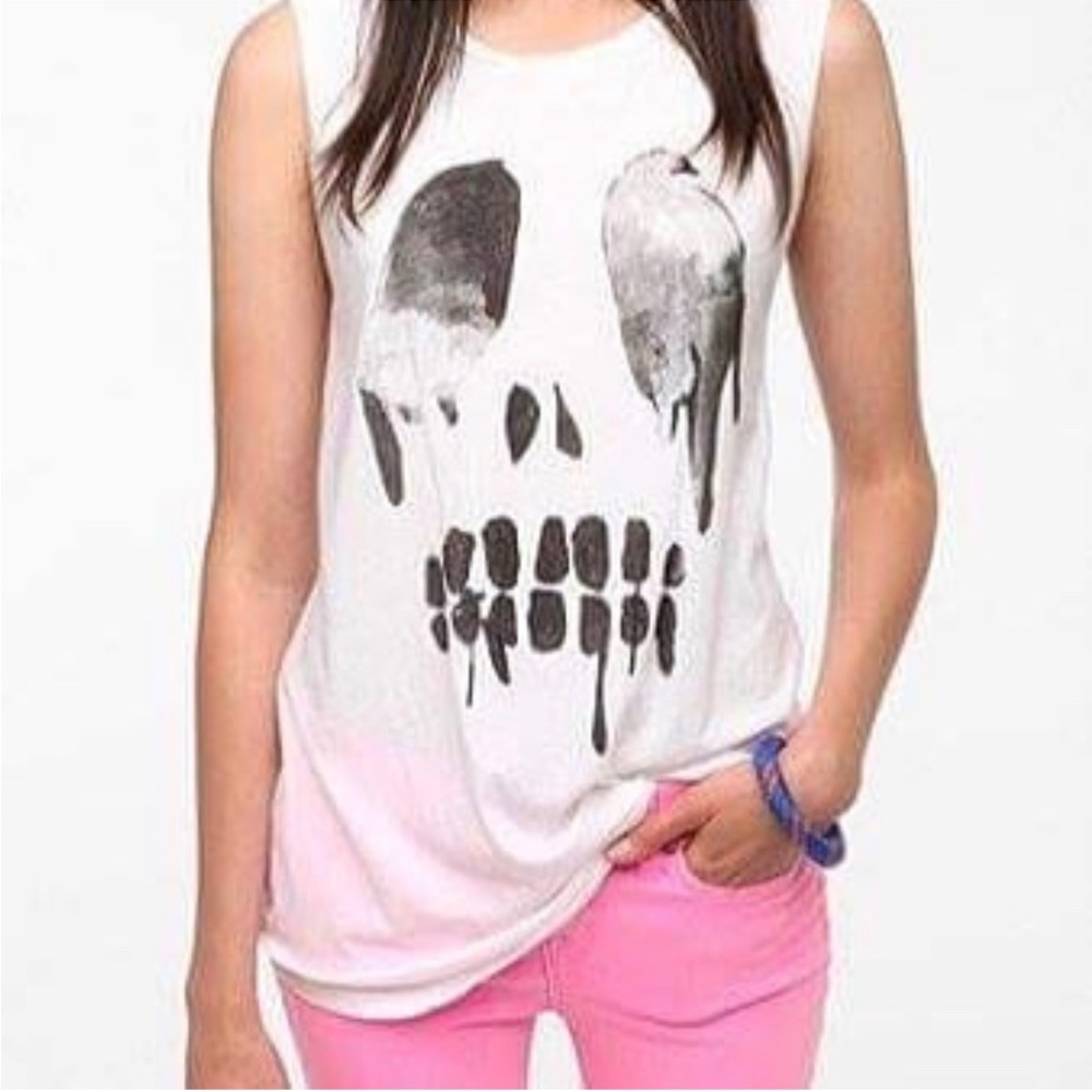 Uo muscle tank